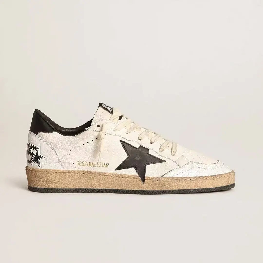 Black tailed black star