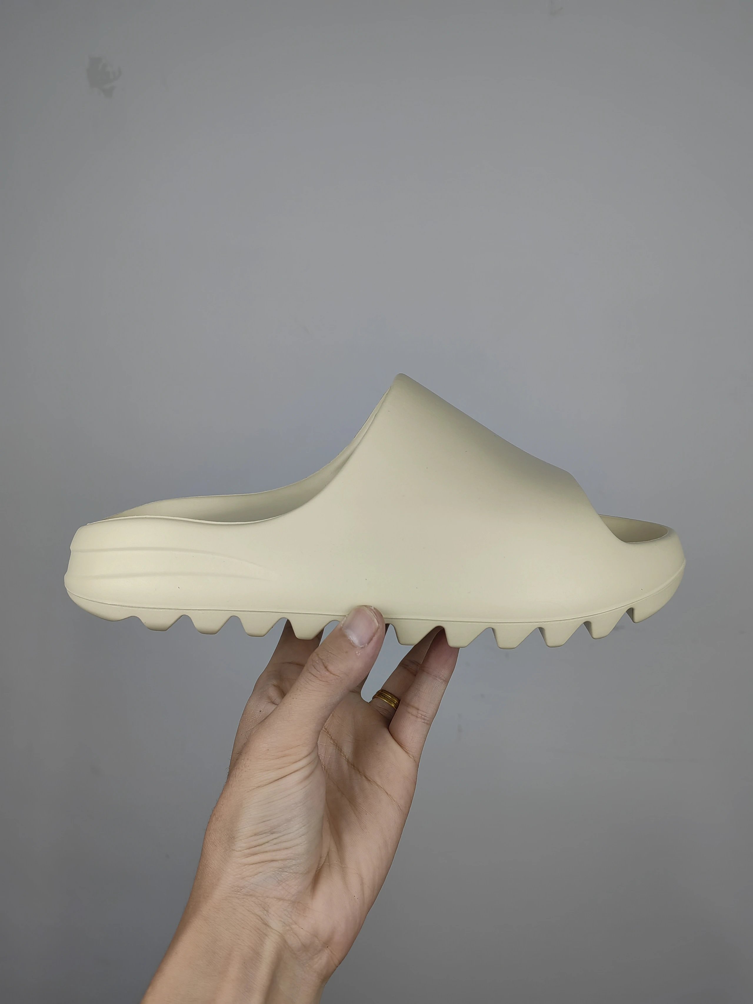 Bone white skin (FW6345)