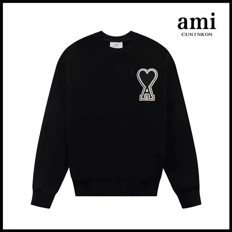 Black 611 badge round neck model